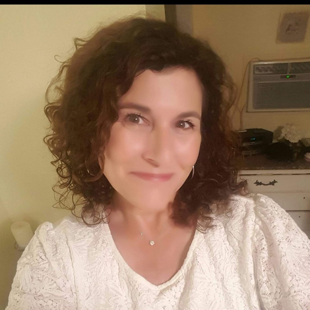 Meet your Posher, Stacy